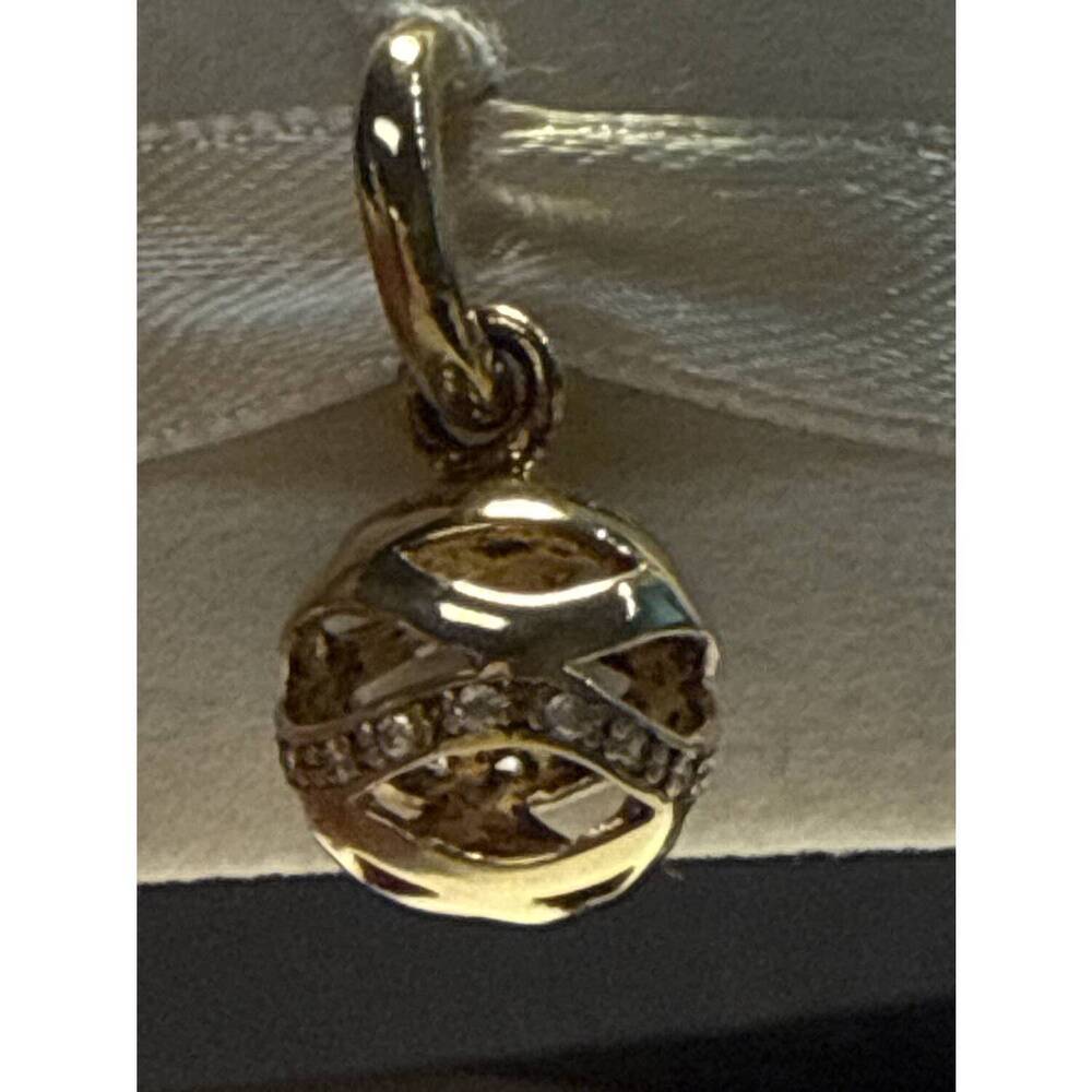 NEW STORY JEWELLERY women's wavy globe charm in gold